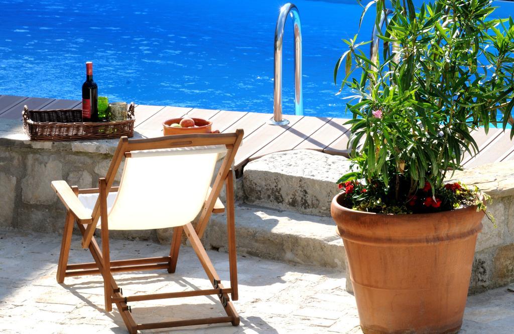 Holiday Homes Poli Svetega Antona Gračišće Eksteriør billede