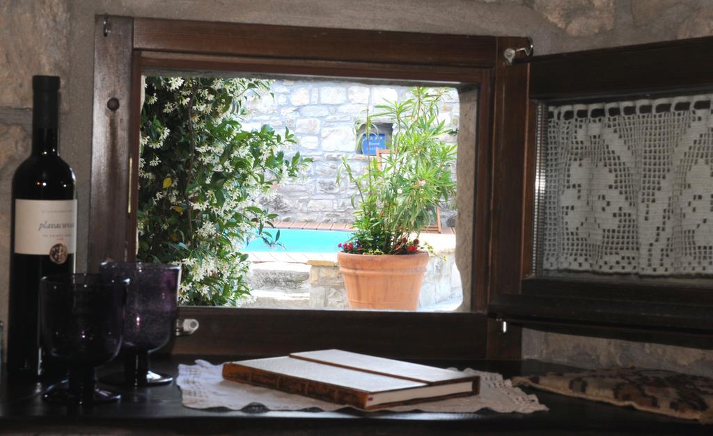 Holiday Homes Poli Svetega Antona Gračišće Værelse billede