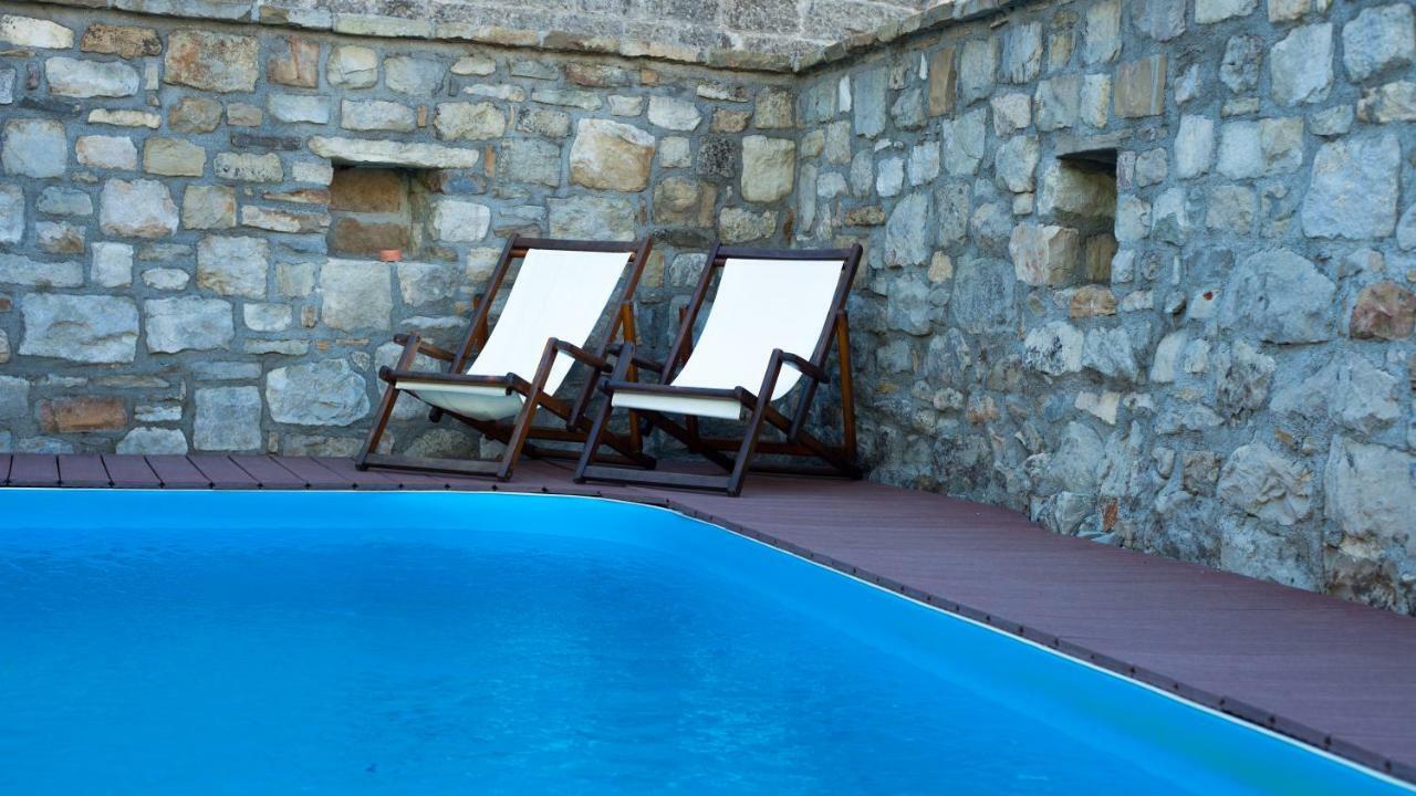 Holiday Homes Poli Svetega Antona Gračišće Eksteriør billede
